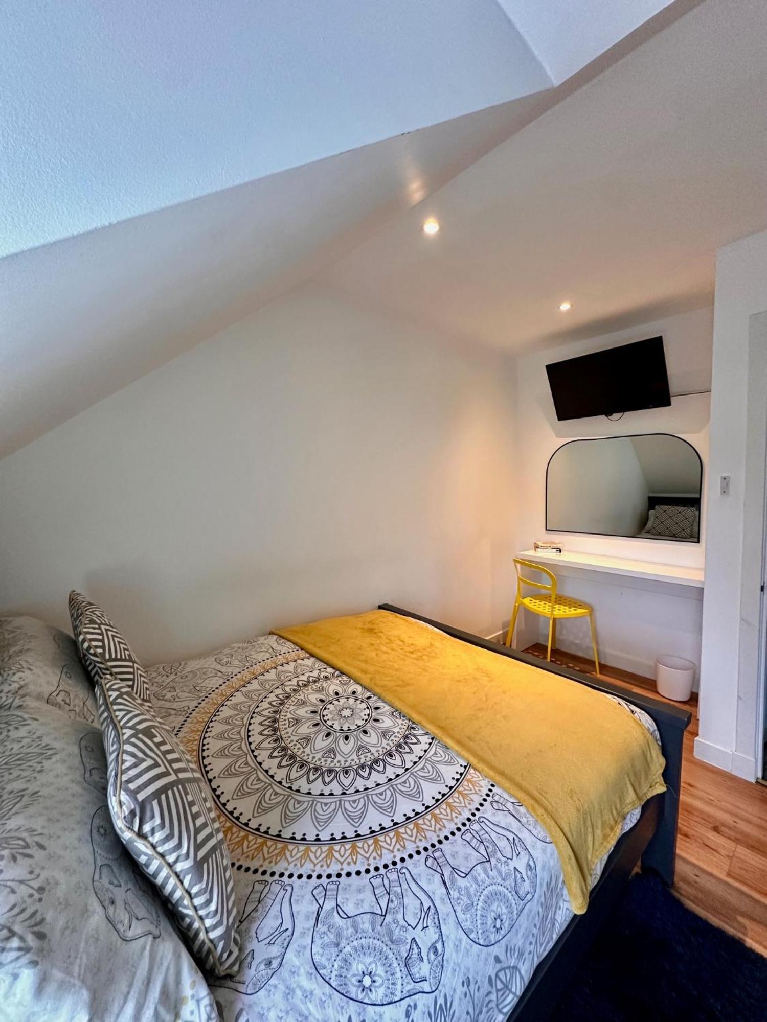 3-Bedroom Flat In The City Centre Next To The River Ness Инвернес Екстериор снимка